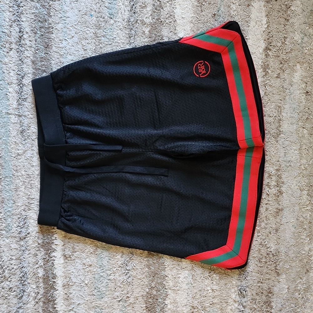 Young & Reckless Black Red Green Athletic Shorts - Size Men's Medium